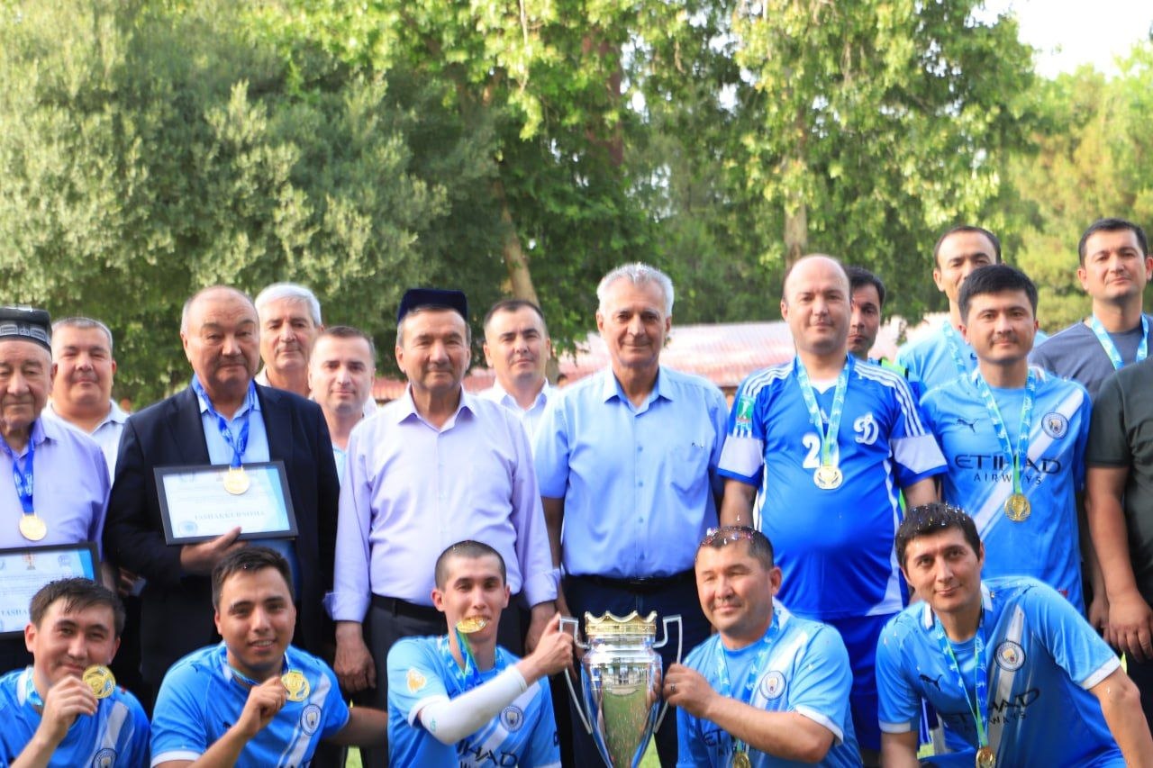 Iqtisodiyot fakulteti jamoasi – “Rektor kubogi” futbol musobaqasi g‘olibi!